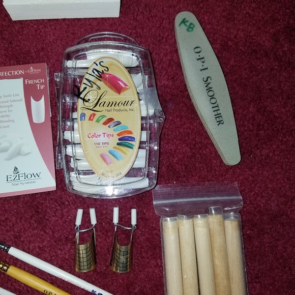 Nail Tech Accessories - Picture 3 of 4